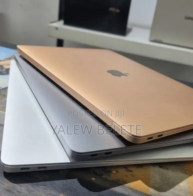 New Laptop Apple MacBook Air 8GB Apple M1 SSD 256GB