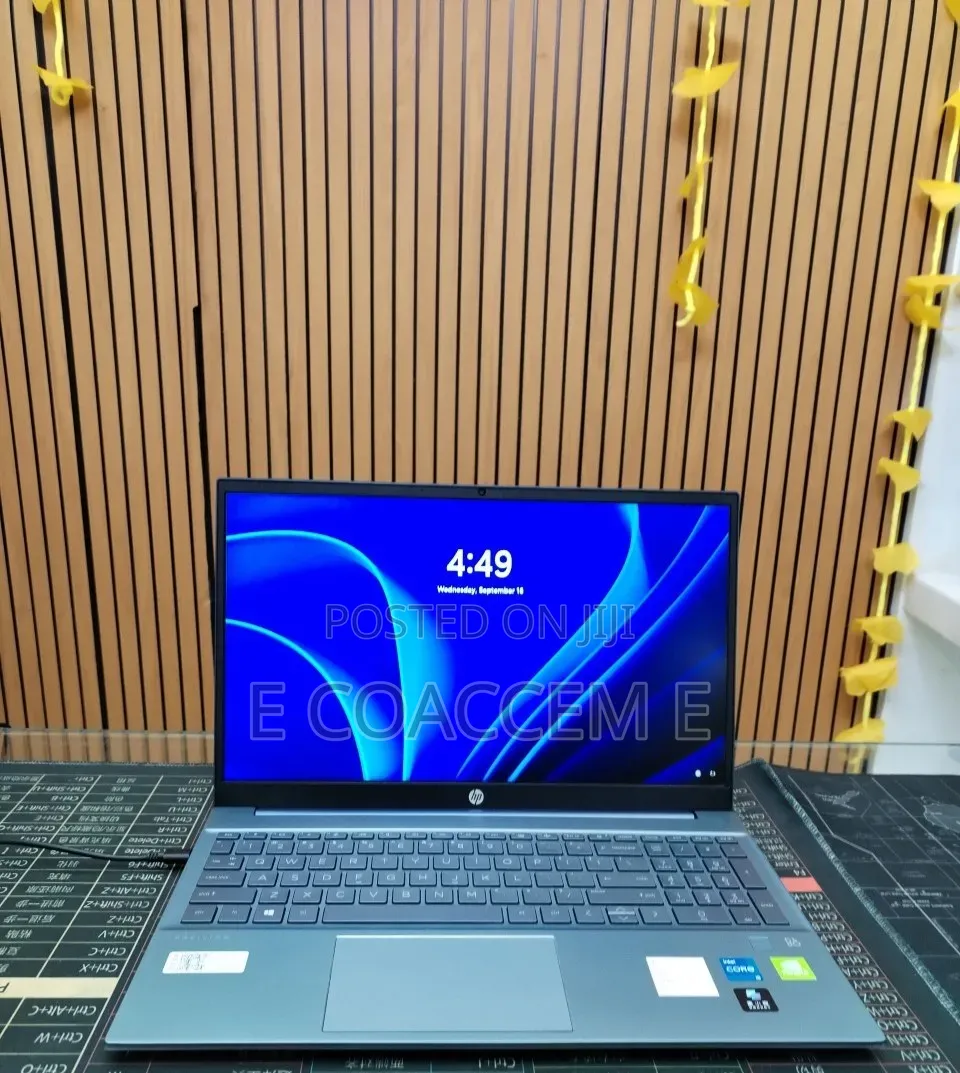 New Laptop HP 16GB Intel Core i5 SSD 512GB