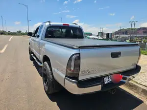Toyota Tacoma 2008 Silver