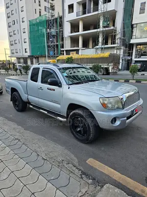 Toyota Tacoma 2008 Silver