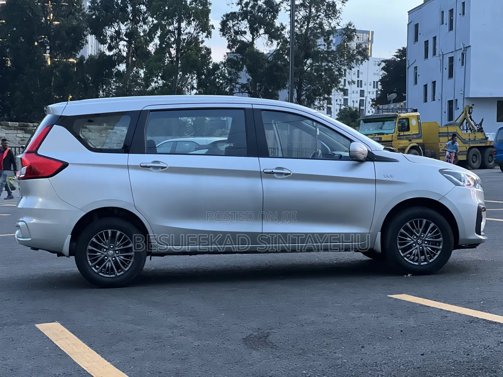 Suzuki Ertiga 2021 Silver