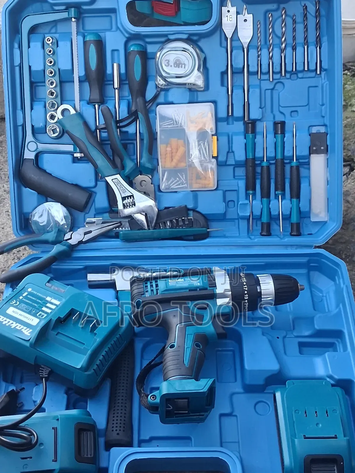 Makita Drill and Accessory Set