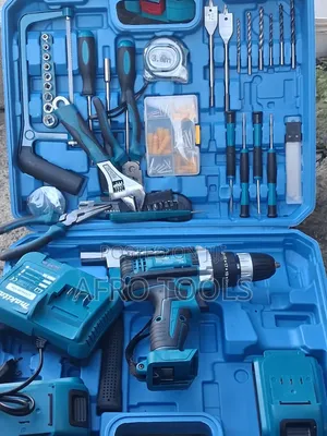 Makita Drill and Accessory Set