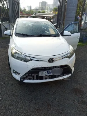 Toyota Yaris 2014 White
