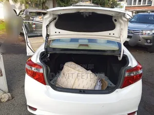 Toyota Yaris 2014 White