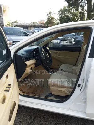 Toyota Yaris 2014 White
