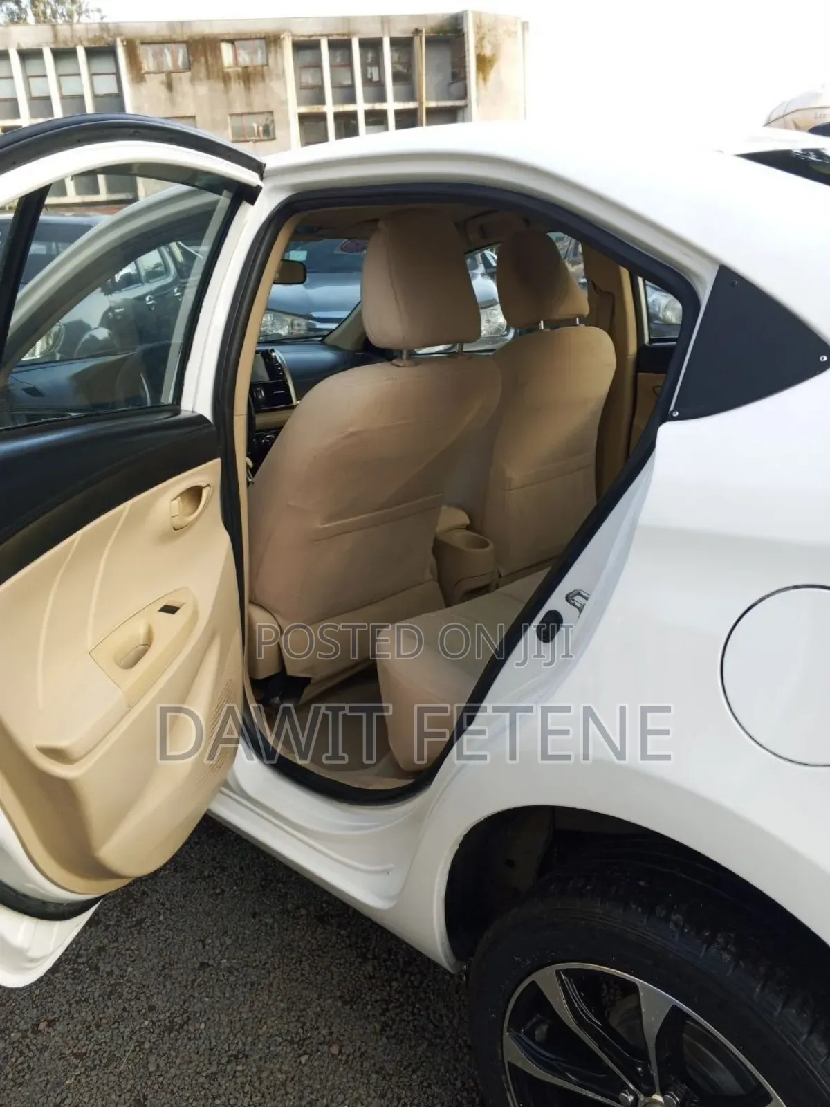 Toyota Yaris 2014 White