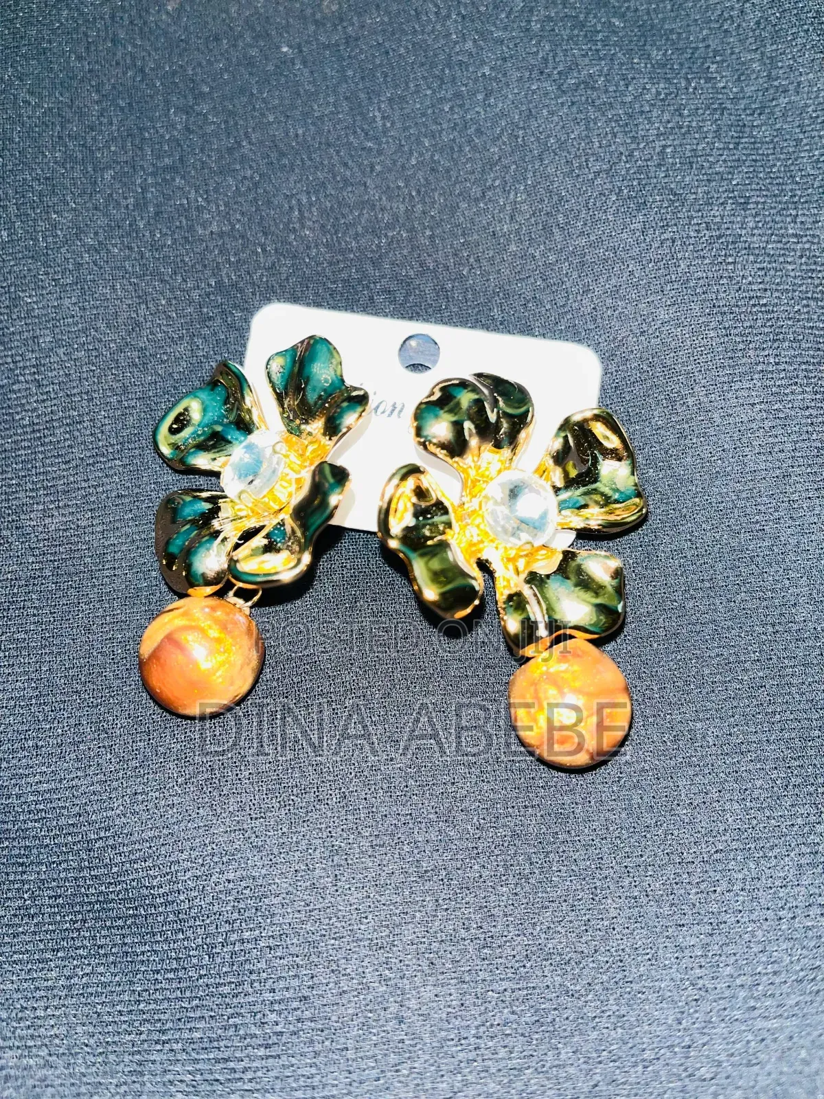 Woman's Earrings
