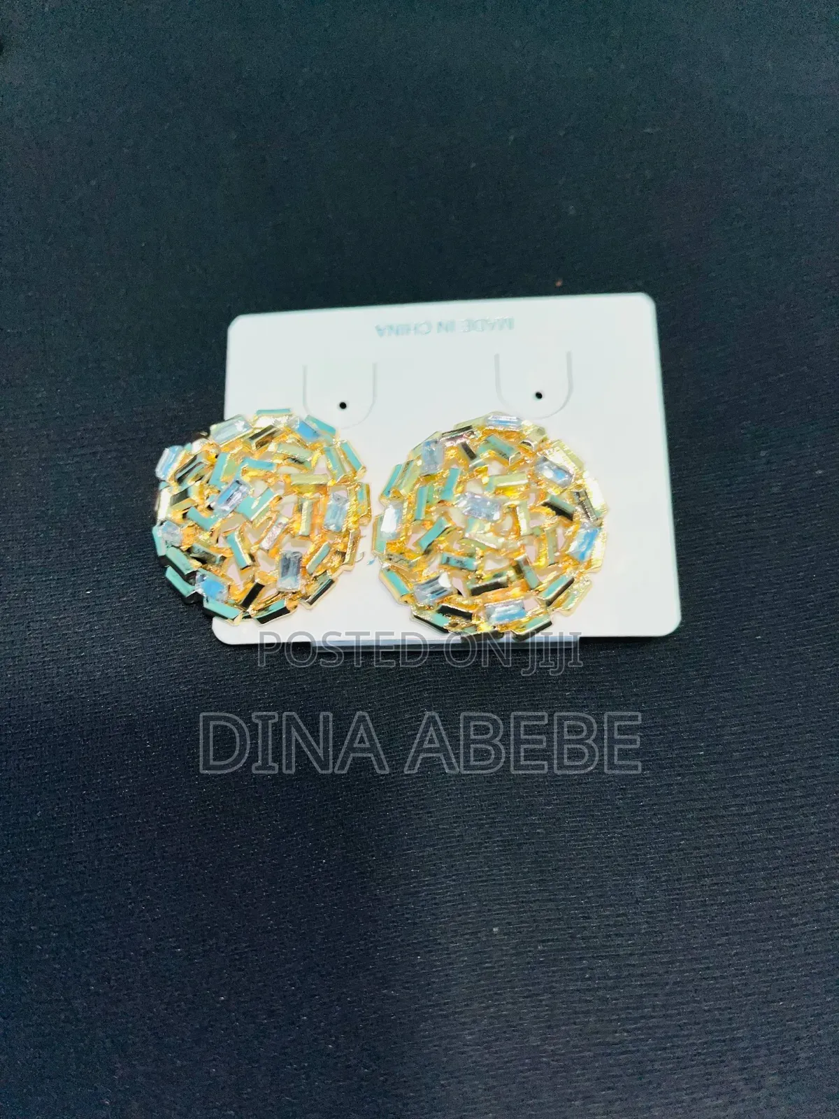 Woman's Earrings