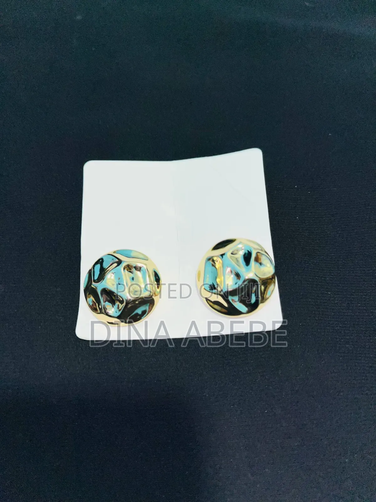 Woman's Earrings