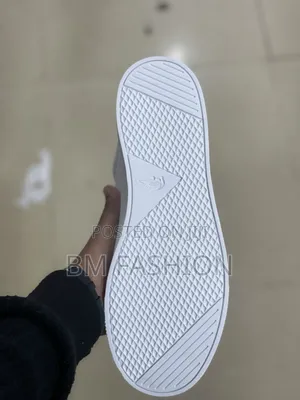 Lacoste Evolutionary Flats
