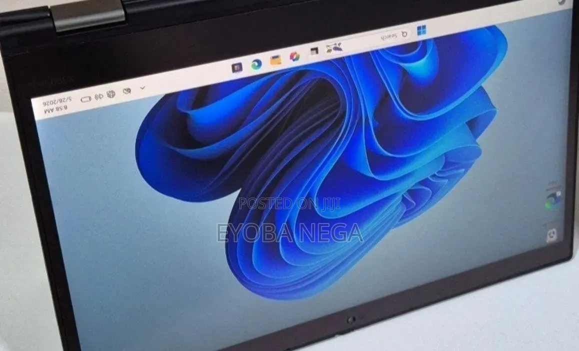 New Laptop Lenovo ThinkPad X390 Yoga 16GB Intel Core i5 SSD 256GB