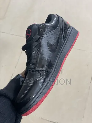 Air Jordan 1 Low Full Black Sneakers ( )