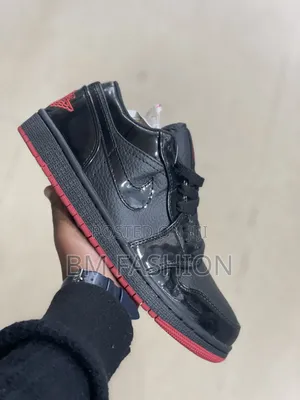 Air Jordan 1 Low Full Black Sneakers ( )