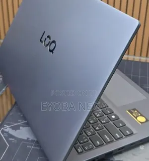 New Laptop Lenovo LOQ 15AHP10 16GB Intel Core i5 SSD 512GB