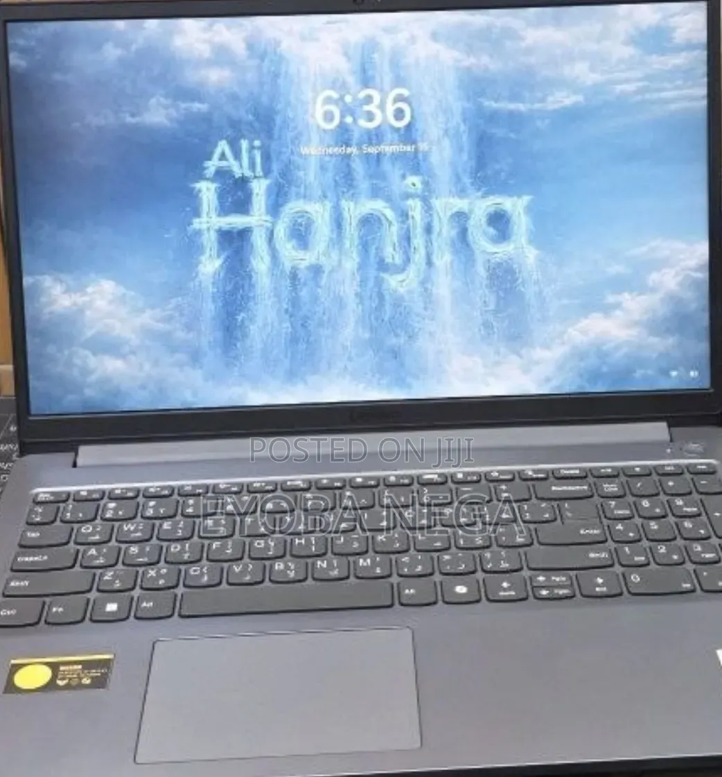 New Laptop Lenovo LOQ 15AHP10 16GB Intel Core i5 SSD 512GB
