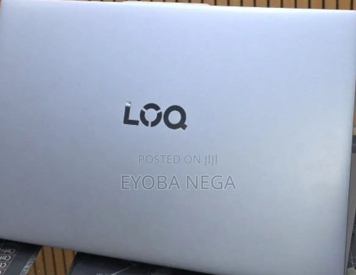 New Laptop Lenovo LOQ 15AHP10 16GB Intel Core i5 SSD 512GB