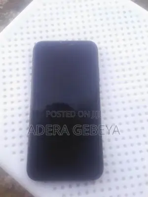 Apple iPhone XR 64 GB Black