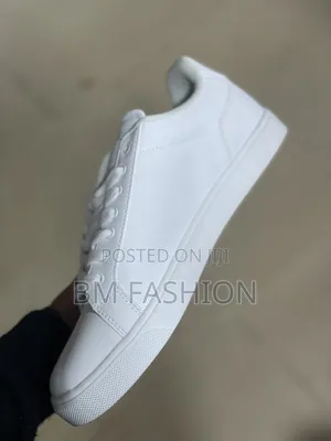 Lacoste Carnaby Pro Simplistic Flat Shoes