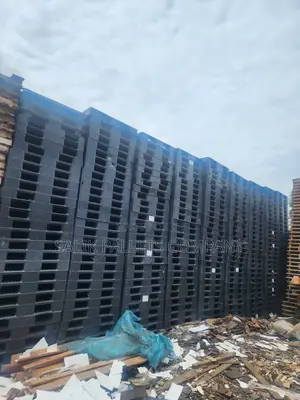 Pallet for Water