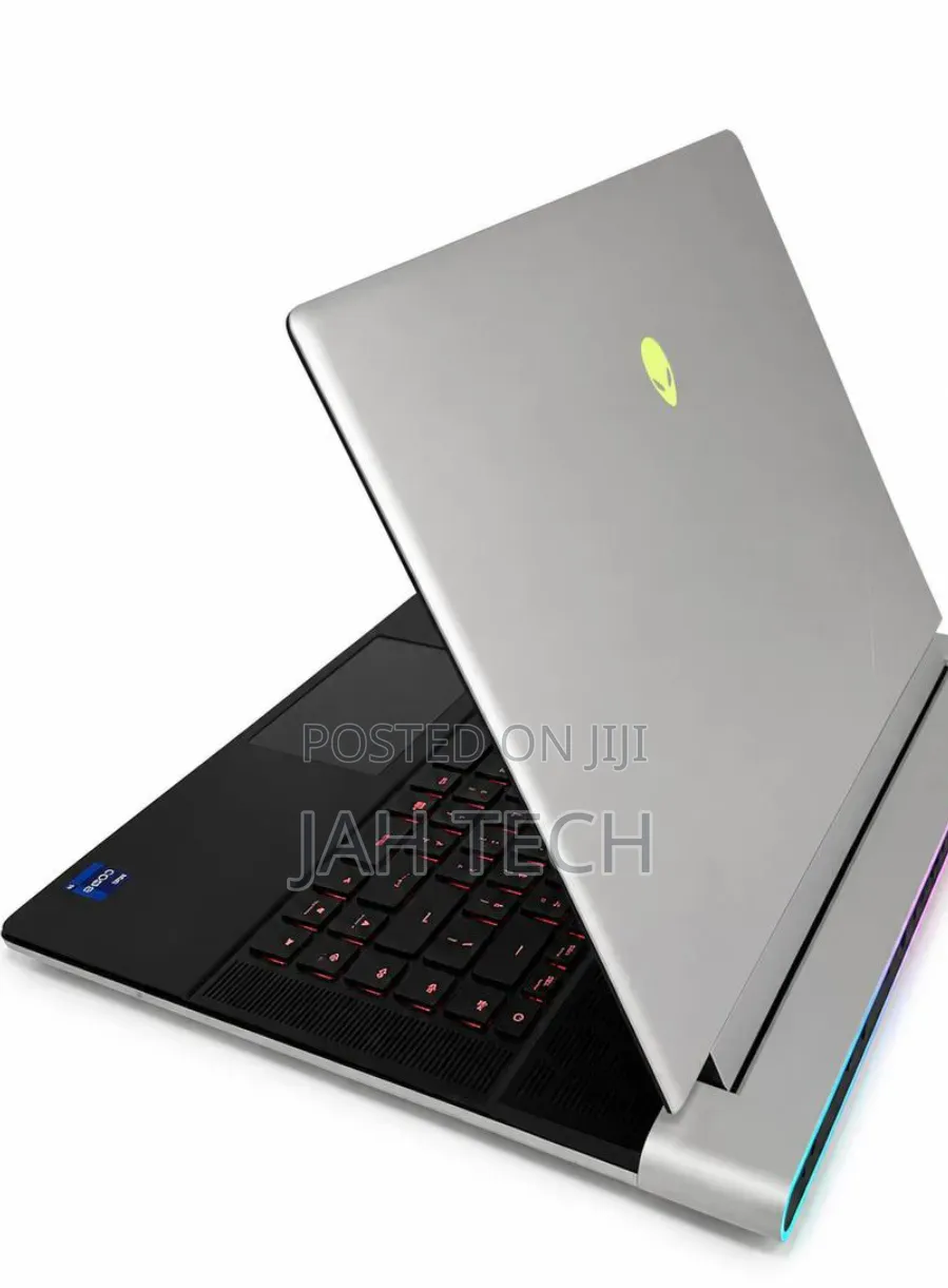 New Laptop Alienware X16 r1 32GB Intel Core i9 SSD 1T