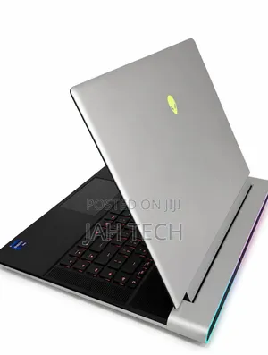 New Laptop Alienware X16 r1 32GB Intel Core i9 SSD 1T