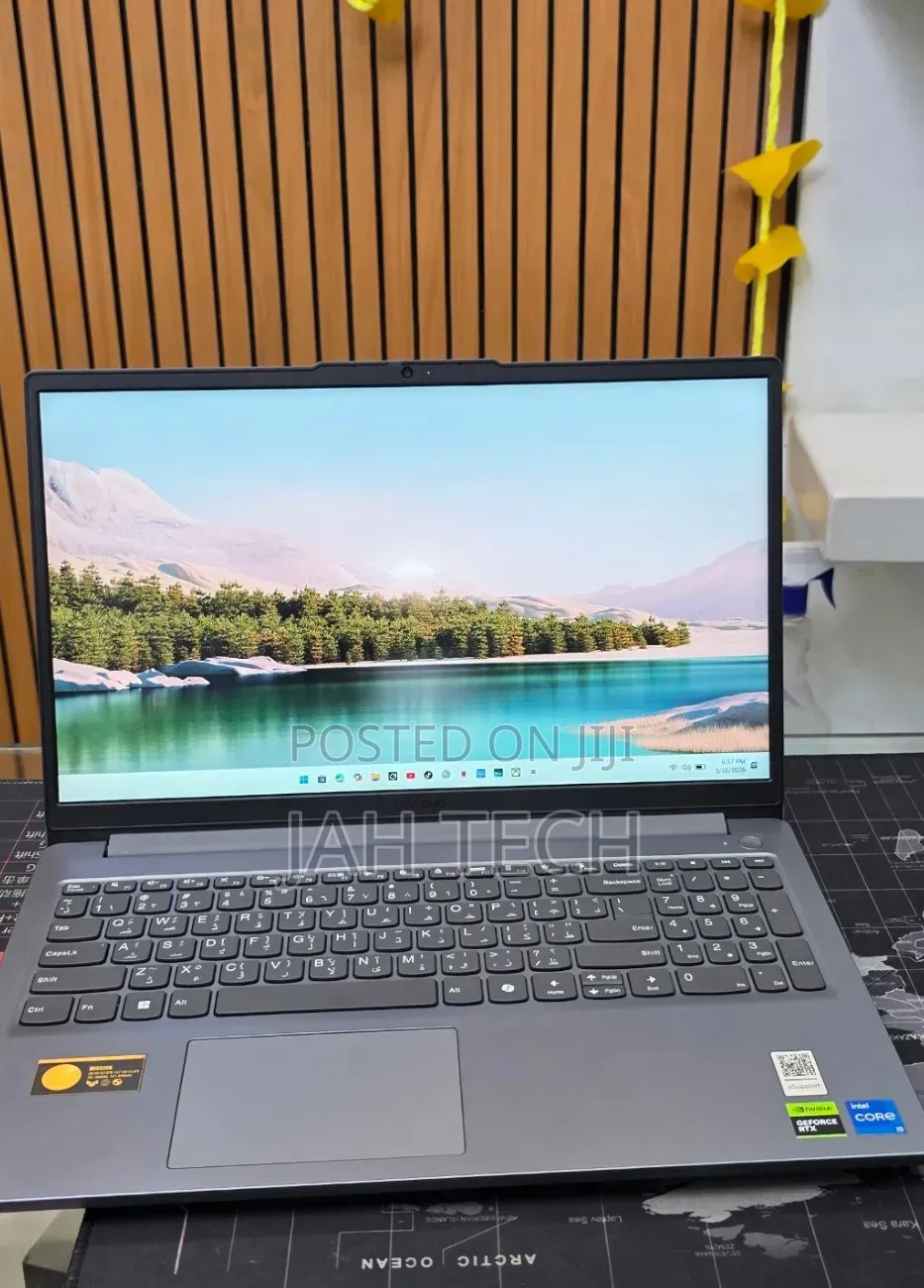 New Laptop Lenovo LOQ 15AHP10 12GB Intel Core i5 SSD 512GB