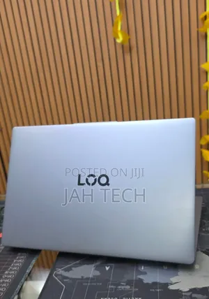New Laptop Lenovo LOQ 15AHP10 12GB Intel Core i5 SSD 512GB