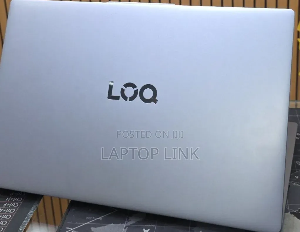 New Laptop Lenovo LOQ 15AHP10 12GB Intel Core i5 SSD 512GB