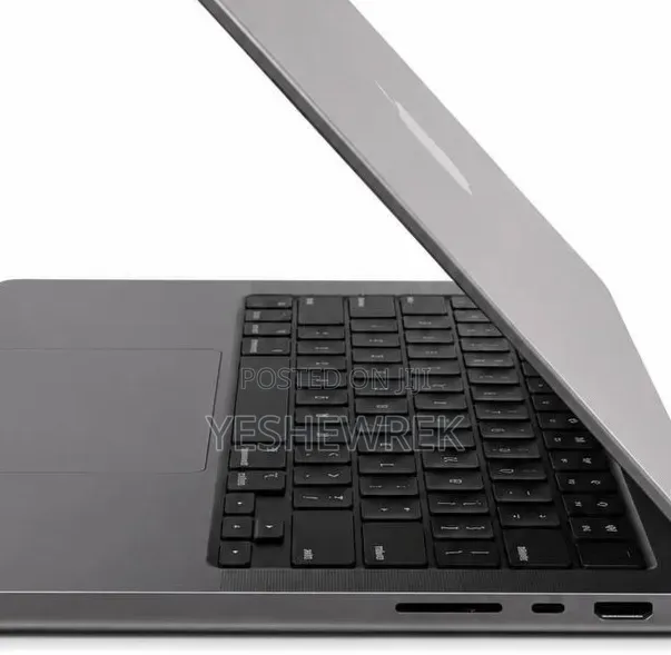 New Laptop Apple MacBook Pro 2021 M1 16GB Apple M1 Pro SSD 1T