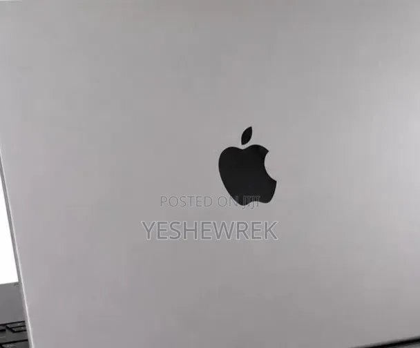 New Laptop Apple MacBook Pro 2021 M1 16GB Apple M1 Pro SSD 1T