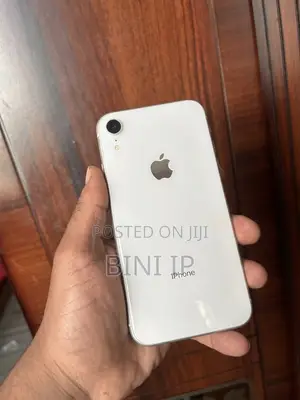 New Apple iPhone XR 64 GB White