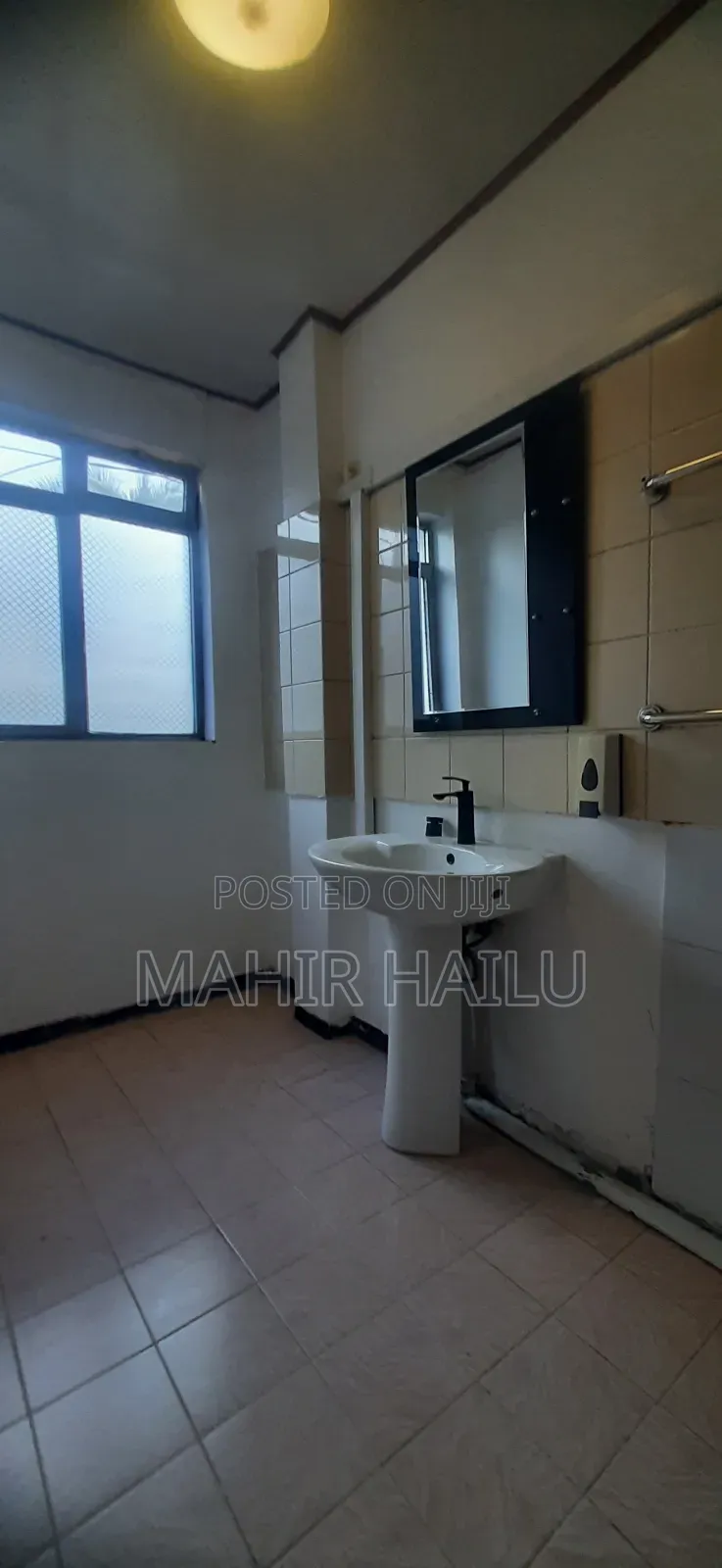 8bdrm House in G+2, Bole for rent