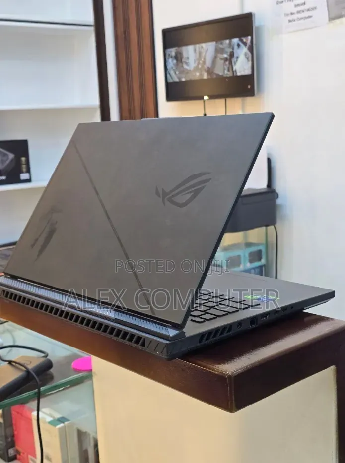 New Laptop Asus ROG Strix G16 G614 16GB Intel Core i9 SSD 1T