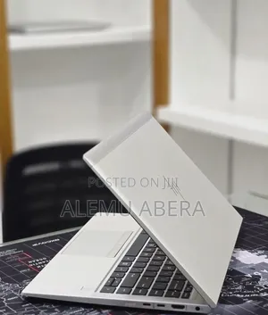 New Laptop HP EliteBook 840 G8 16GB AMD Ryzen 7 SSD 512GB