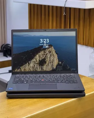 New Laptop Lenovo ThinkPad T14 G4 16GB Intel Core i7 SSD 512GB