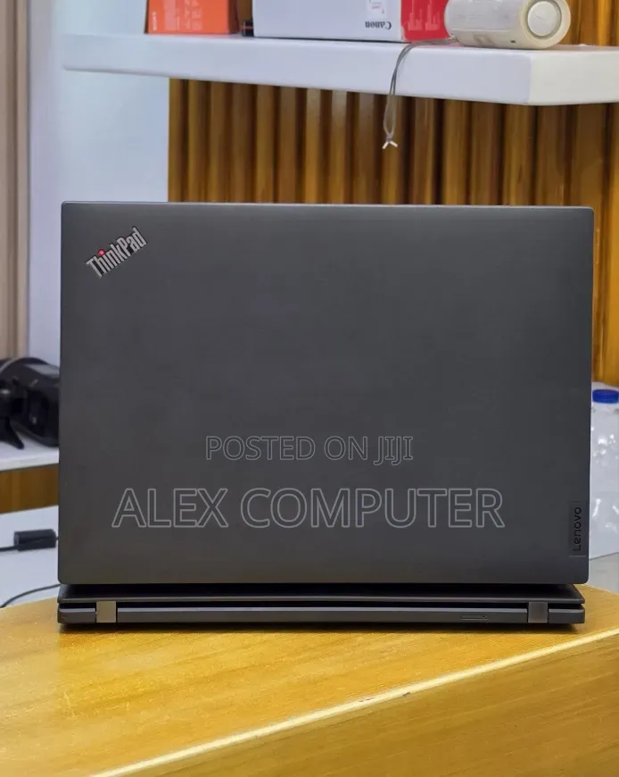 New Laptop Lenovo ThinkPad T14 G4 16GB Intel Core i7 SSD 512GB