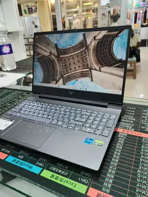 New Laptop HP Victus 15 16GB Intel Core i5 SSD 512GB