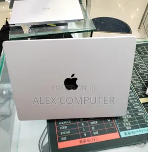 New Laptop Apple MacBook Pro 2025 M5 16GB Apple M5 SSD 512GB