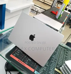 New Laptop Apple MacBook Pro 2025 M5 16GB Apple M5 SSD 512GB