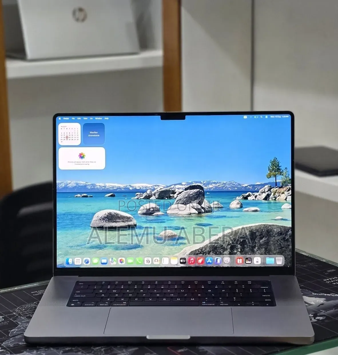 New Laptop Apple MacBook Pro 2023 M2 Pro 16GB Apple M2 SSD 512GB