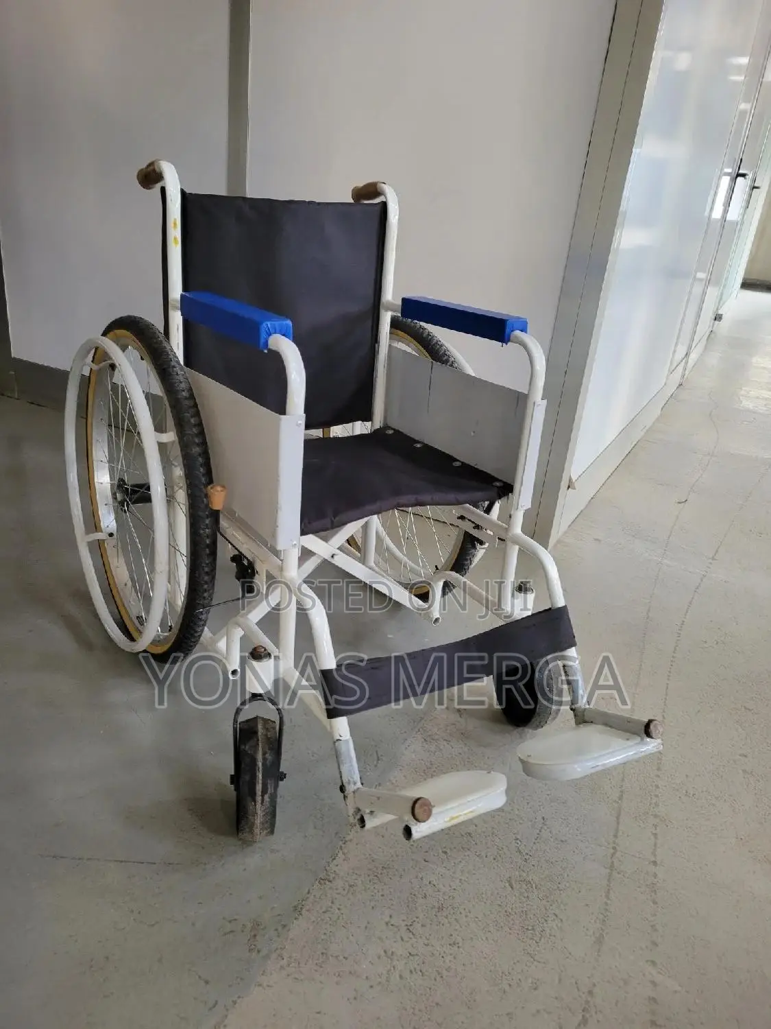 Normal Wheelchair=哈stronger wheelchair喆吉Foldable Mild Steel Wheel