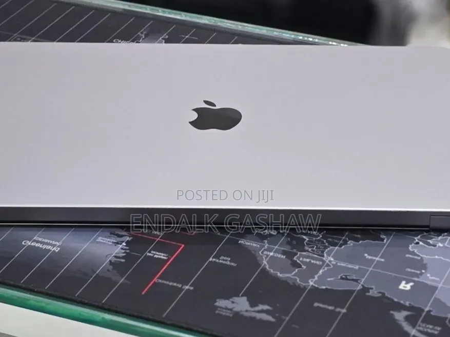 New Laptop Apple MacBook Pro 2023 M2 16GB Apple M2 SSD 512GB