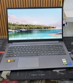 New Laptop Lenovo LOQ 15IRH8 16GB Intel Core i5 SSD 512GB