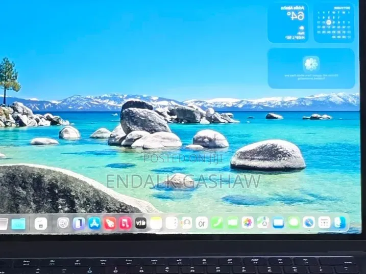 New Laptop Apple MacBook Air 2022 M2 16GB Apple M2 SSD 256GB