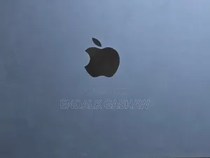 New Laptop Apple MacBook Air 2022 M2 16GB Apple M2 SSD 256GB