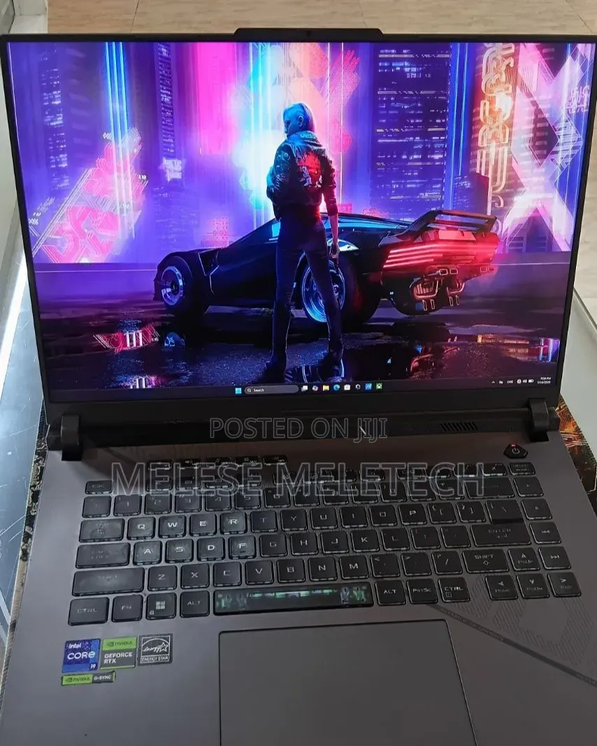 New Laptop Asus ROG Strix G16 16GB Intel Core i9 SSD 1T