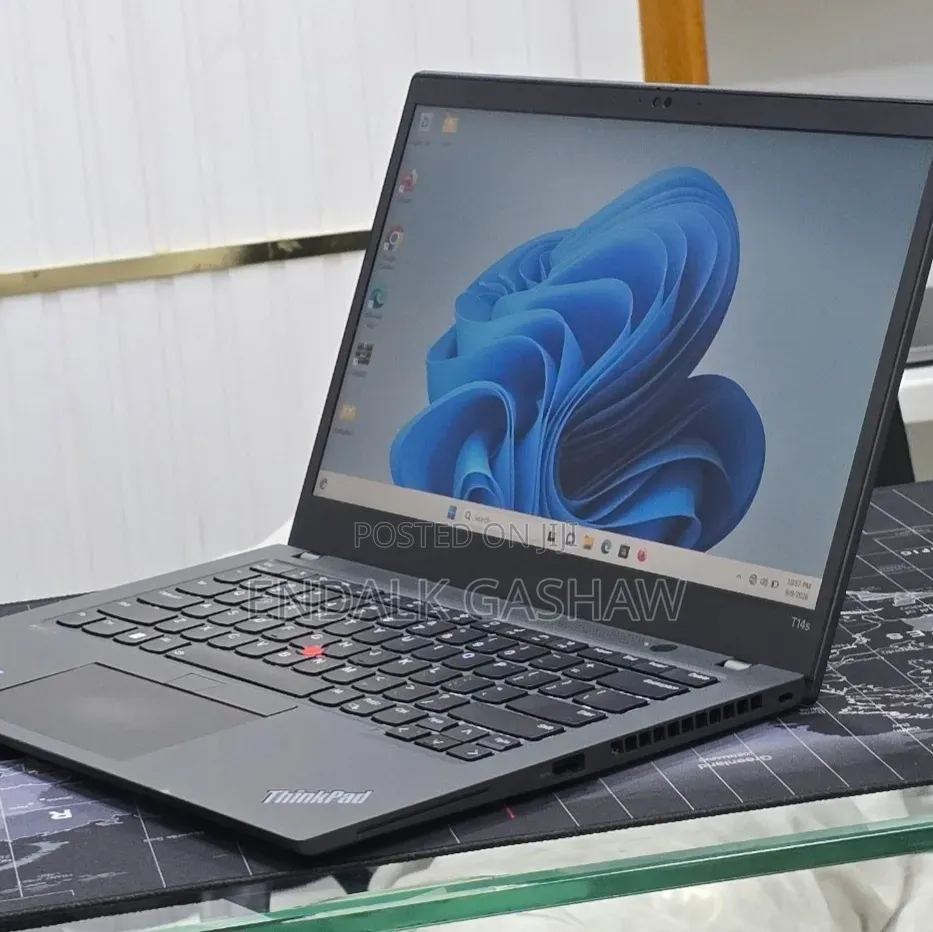 New Laptop Lenovo ThinkPad T14s Gen 2 32GB Intel Core i7 SSD 512GB