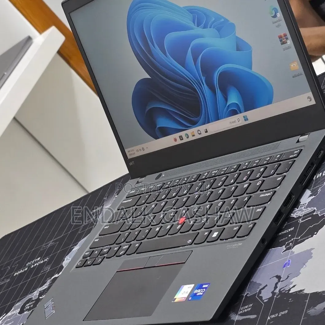 New Laptop Lenovo ThinkPad T14s Gen 2 32GB Intel Core i7 SSD 512GB