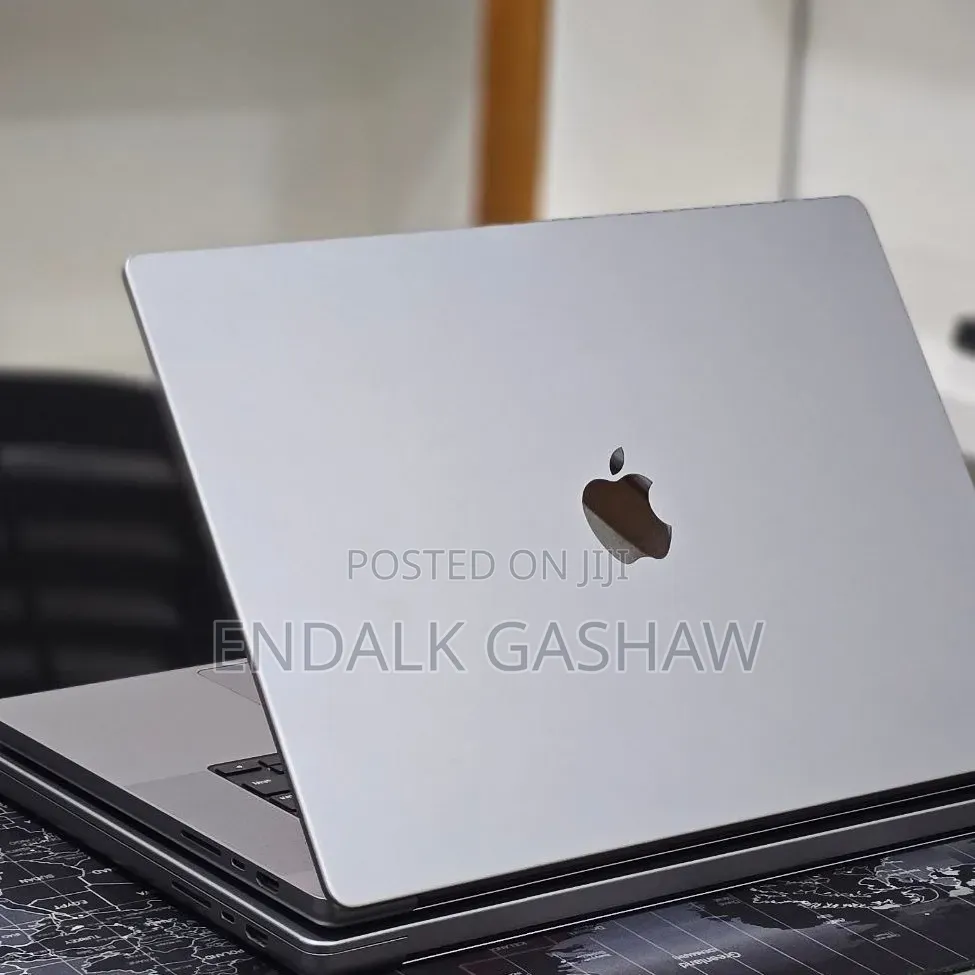 New Laptop Apple MacBook Pro 2021 M1 32GB Apple M1 SSD 512GB